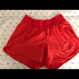 Lululemon shorts size 4